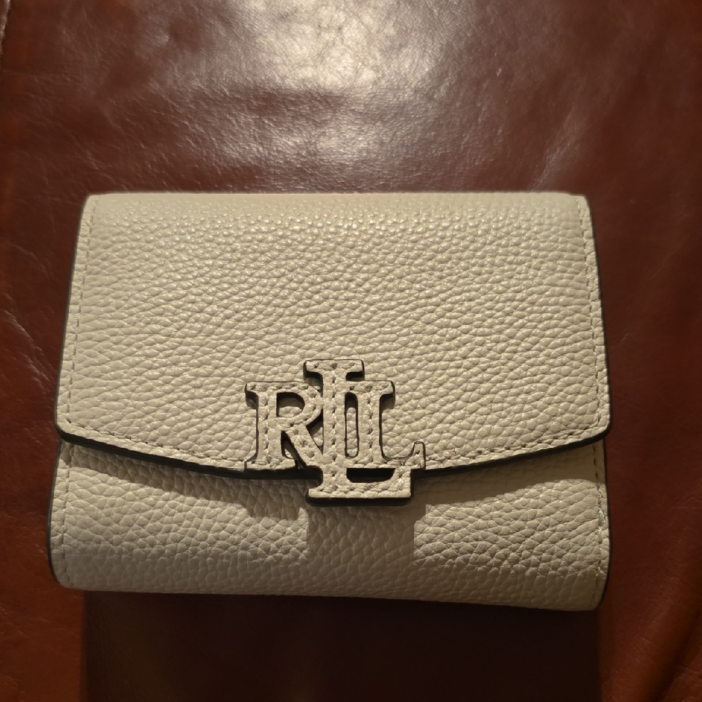 🆕Ralph Lauren White Textured Wallet